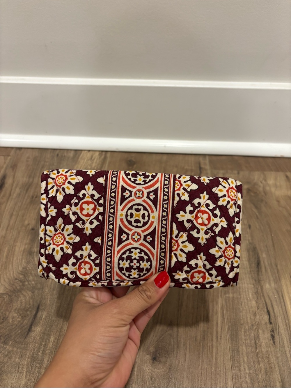 Vera Bradley Burgundy Medallion Trifold Wallet Organizer Clutch Retired Print